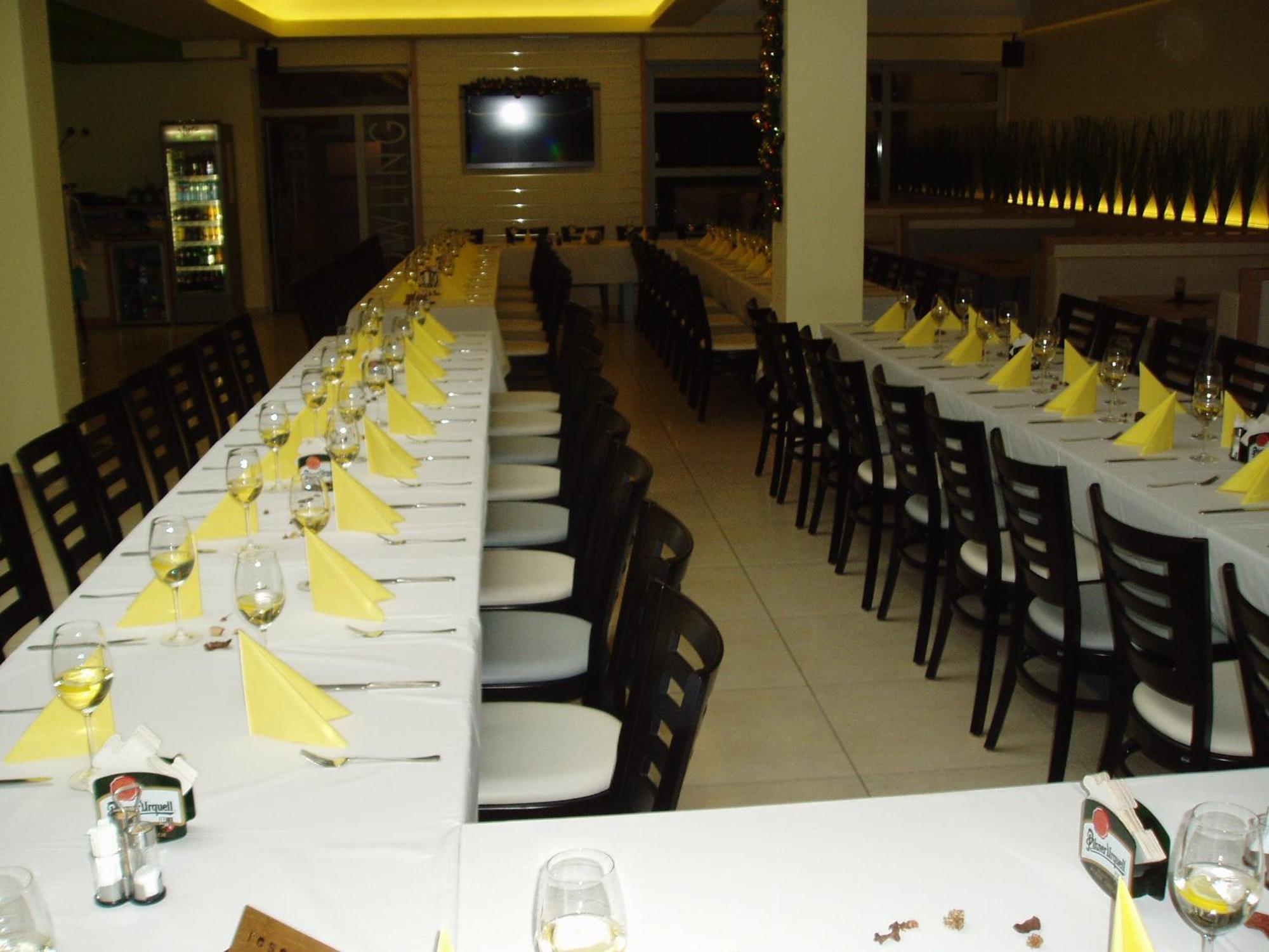Hotel Kaskada Ledeč nad Sázavou Bagian luar foto