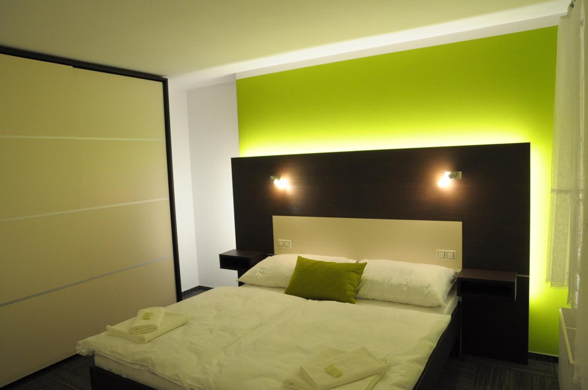 Hotel Kaskada Ledeč nad Sázavou Bagian luar foto