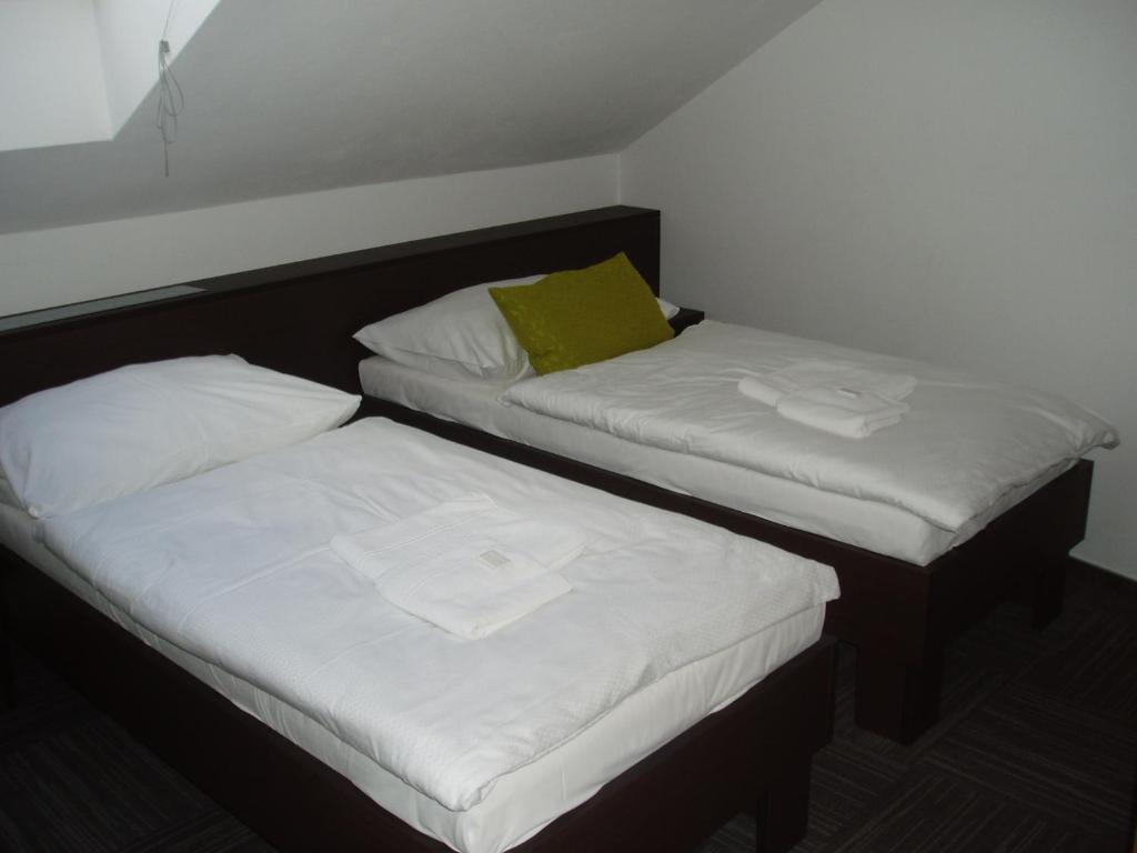 Hotel Kaskada Ledeč nad Sázavou Ruang foto